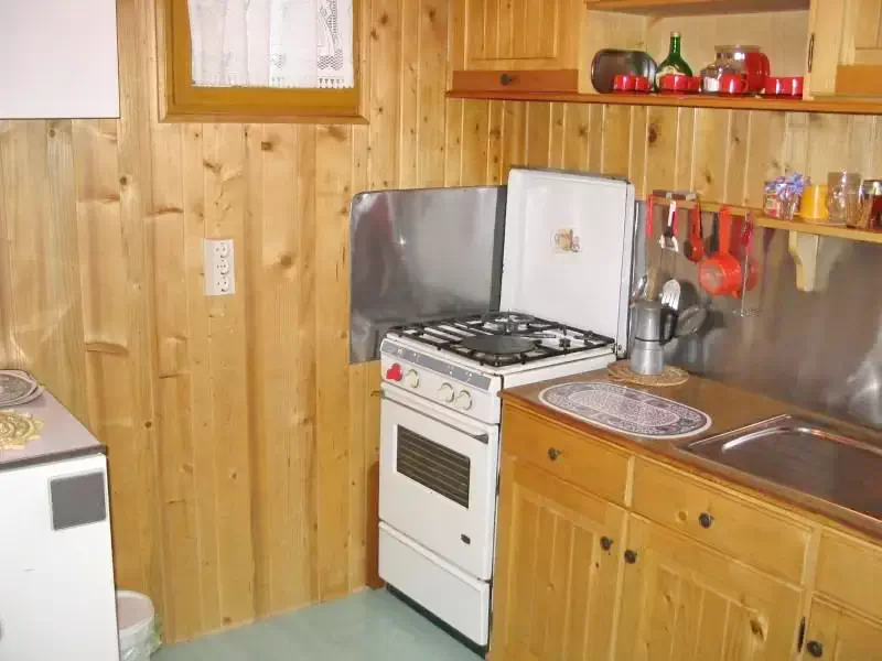 Homoródfürdő Szállás | Üdülőfalu (K0042-3) A kép szerzői jogvédelem alatt állhat. Javasolt a kapcsolatfelvétel a jog tulajdonossal.