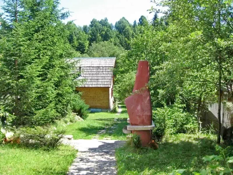 Băile Homorod Cazare | Bungalow (K0043-11) Imaginea poate fi supusă drepturilor de autor. Se recomandă contactarea titularului drepturilor.