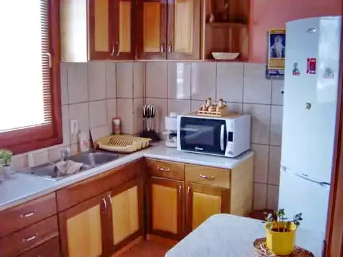 Crăciunel Cazare | Casă de oaspeți (K0195-7) Imaginea poate fi supusă drepturilor de autor. Se recomandă contactarea titularului drepturilor.