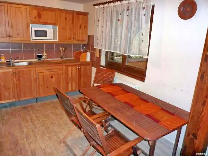 Băile Homorod Cazare | Cabană (K1178-6) Imaginea poate fi supusă drepturilor de autor. Se recomandă contactarea titularului drepturilor.