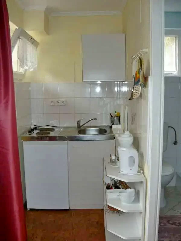  Cazare | Sat de vacanță (K0611-20) Imaginea poate fi supusă drepturilor de autor. Se recomandă contactarea titularului drepturilor.