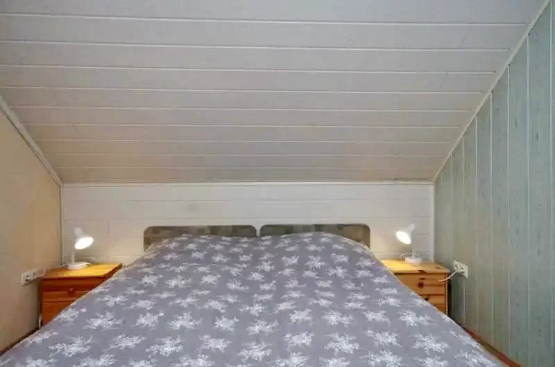 Jula Cazare | Sat de vacanță (K0109-18) Imaginea poate fi supusă drepturilor de autor. Se recomandă contactarea titularului drepturilor.