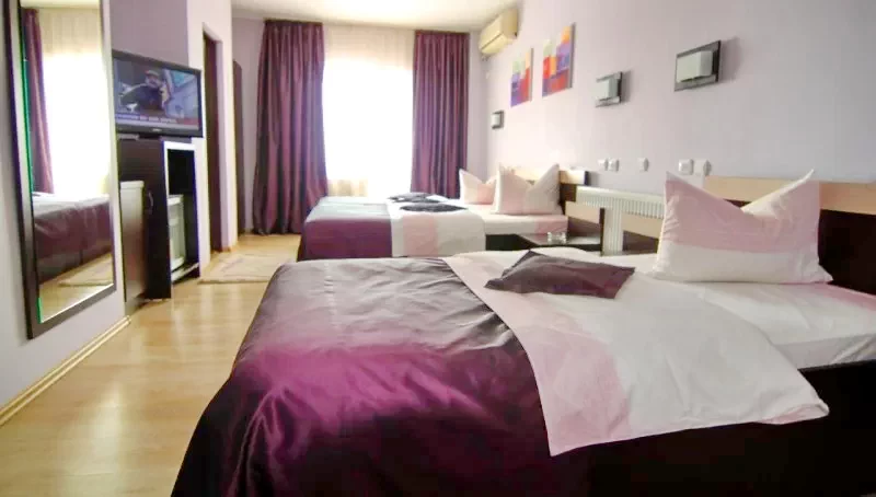 Bistrița Cazare | Motel (K1066-21) Imaginea poate fi supusă drepturilor de autor. Se recomandă contactarea titularului drepturilor.