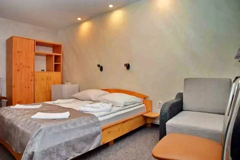 Sovata Cazare | Vila (K0329-18) Imaginea poate fi supusă drepturilor de autor. Se recomandă contactarea titularului drepturilor.