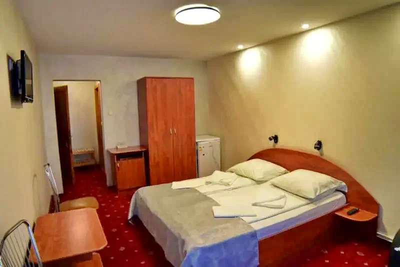 Sovata Cazare | Vila (K0329-20) Imaginea poate fi supusă drepturilor de autor. Se recomandă contactarea titularului drepturilor.