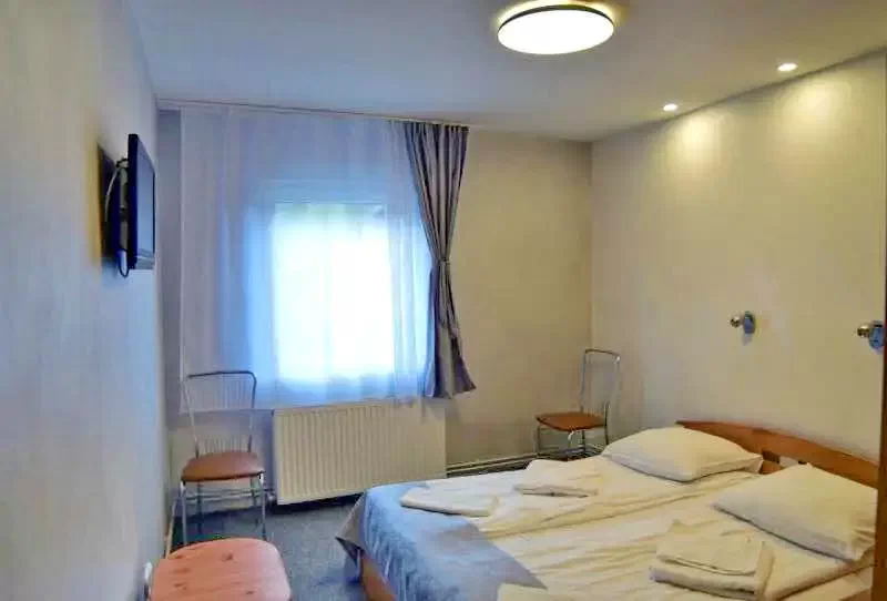 Sovata Cazare | Vila (K0329-23) Imaginea poate fi supusă drepturilor de autor. Se recomandă contactarea titularului drepturilor.