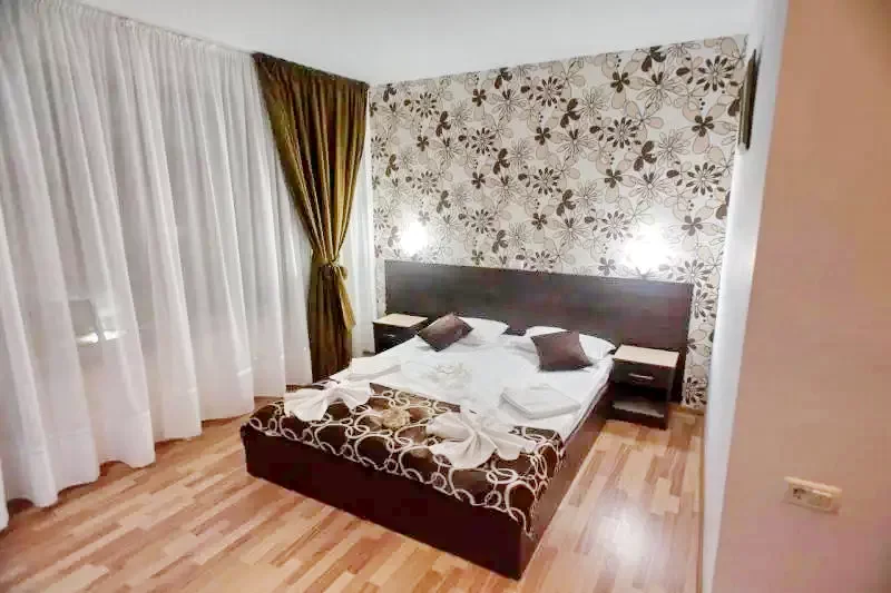 Costinești Cazare | Pensiune (K1341-17) Imaginea poate fi supusă drepturilor de autor. Se recomandă contactarea titularului drepturilor.