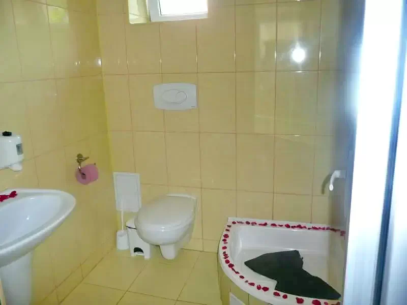  Szállás | Motel (K1341-23) A kép szerzői jogvédelem alatt állhat. Javasolt a kapcsolatfelvétel a jog tulajdonossal.