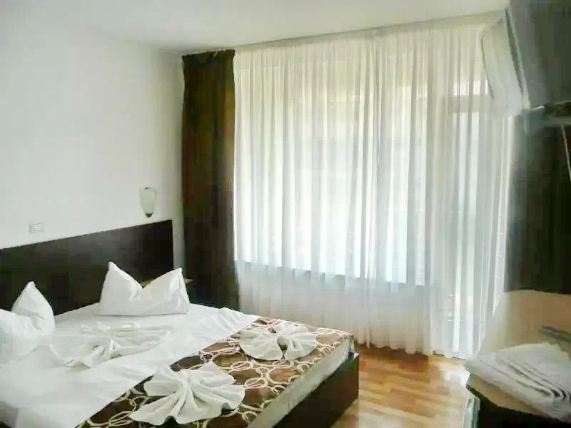 Costinești Cazare | Motel (K1341-24) Imaginea poate fi supusă drepturilor de autor. Se recomandă contactarea titularului drepturilor.