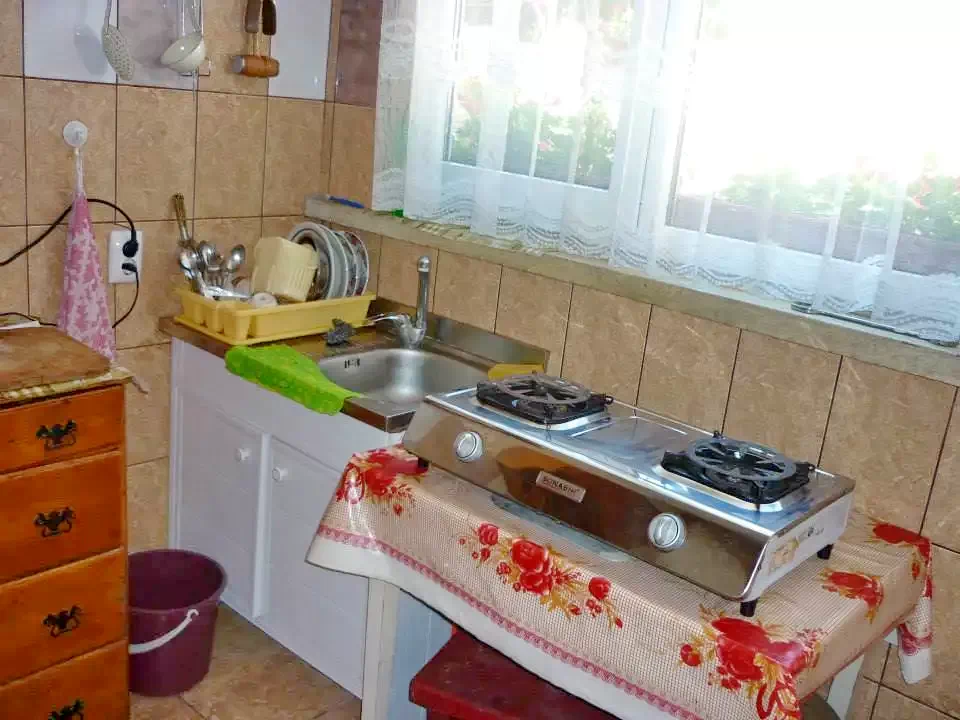  Szállás | Panzió (K1332-9) A kép szerzői jogvédelem alatt állhat. Javasolt a kapcsolatfelvétel a jog tulajdonossal.