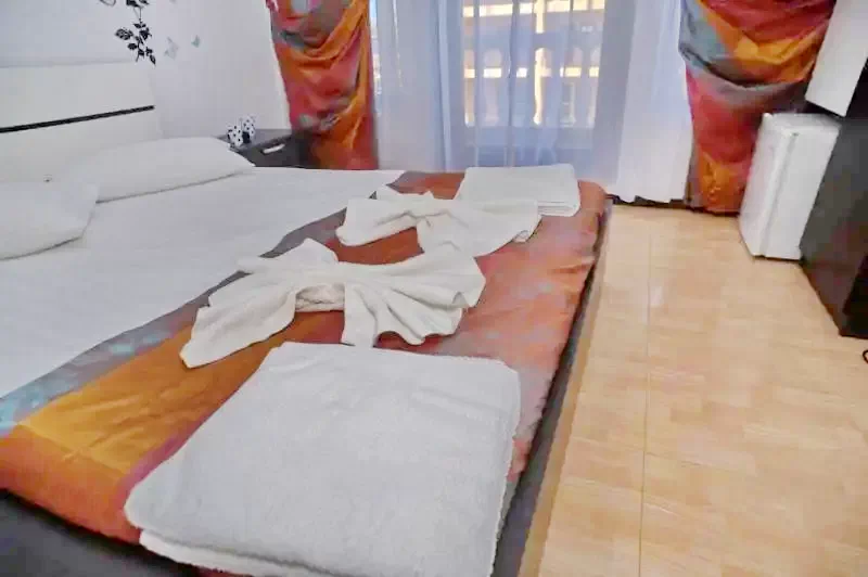 Costinești Cazare | Motel (K1340-12) Imaginea poate fi supusă drepturilor de autor. Se recomandă contactarea titularului drepturilor.