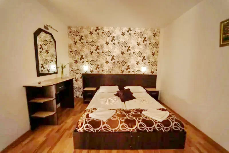  Szállás | Motel (K1340-15) A kép szerzői jogvédelem alatt állhat. Javasolt a kapcsolatfelvétel a jog tulajdonossal.