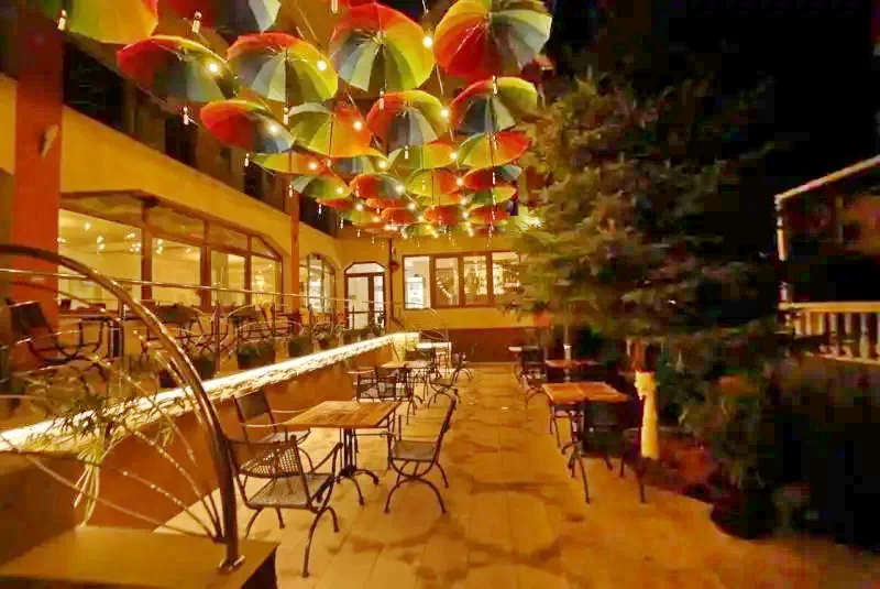 Costinești Cazare | Motel (K1340-24) Imaginea poate fi supusă drepturilor de autor. Se recomandă contactarea titularului drepturilor.