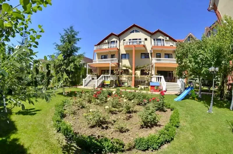 Costinești Cazare | Motel (K1340-25) Imaginea poate fi supusă drepturilor de autor. Se recomandă contactarea titularului drepturilor.