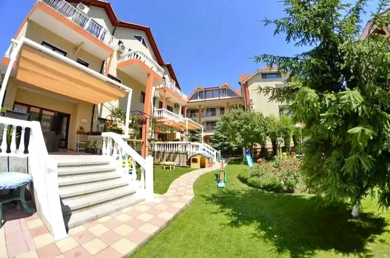  Szállás | Motel (K1340-26) A kép szerzői jogvédelem alatt állhat. Javasolt a kapcsolatfelvétel a jog tulajdonossal.