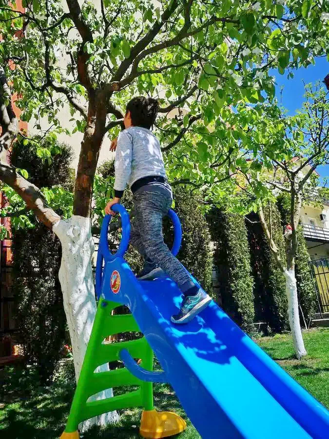 Costinești Cazare | Pensiune (K1340-27) Imaginea poate fi supusă drepturilor de autor. Se recomandă contactarea titularului drepturilor.