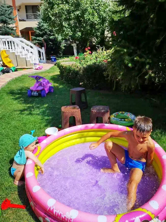 Costinești Cazare | Motel (K1340-39) Imaginea poate fi supusă drepturilor de autor. Se recomandă contactarea titularului drepturilor.