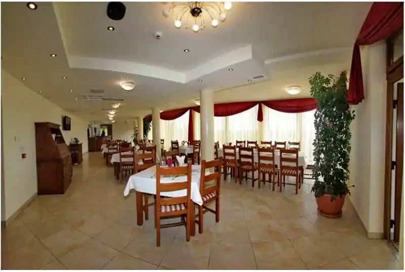 Sâmbăta Cazare | Motel (K0962-6) Imaginea poate fi supusă drepturilor de autor. Se recomandă contactarea titularului drepturilor.