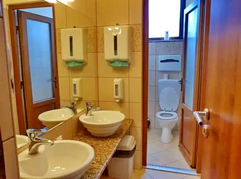 Sâmbăta Cazare | Motel (K0962-10) Imaginea poate fi supusă drepturilor de autor. Se recomandă contactarea titularului drepturilor.