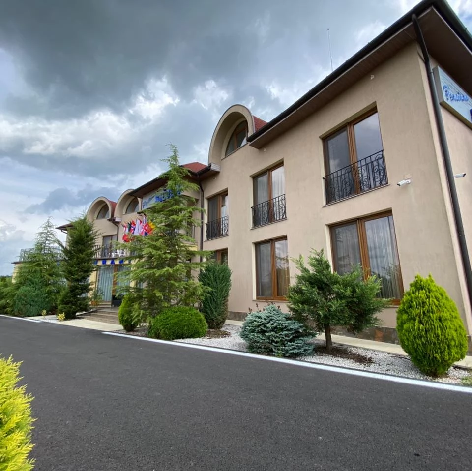 Sâmbăta Cazare | Motel (K0962-37) Imaginea poate fi supusă drepturilor de autor. Se recomandă contactarea titularului drepturilor.