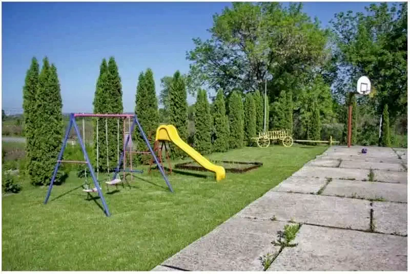 Sâmbăta Cazare | Pensiune (K0962-41) Imaginea poate fi supusă drepturilor de autor. Se recomandă contactarea titularului drepturilor.