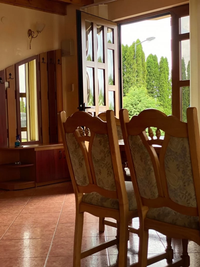 Sâmbăta Cazare | Motel (K0962-51) Imaginea poate fi supusă drepturilor de autor. Se recomandă contactarea titularului drepturilor.