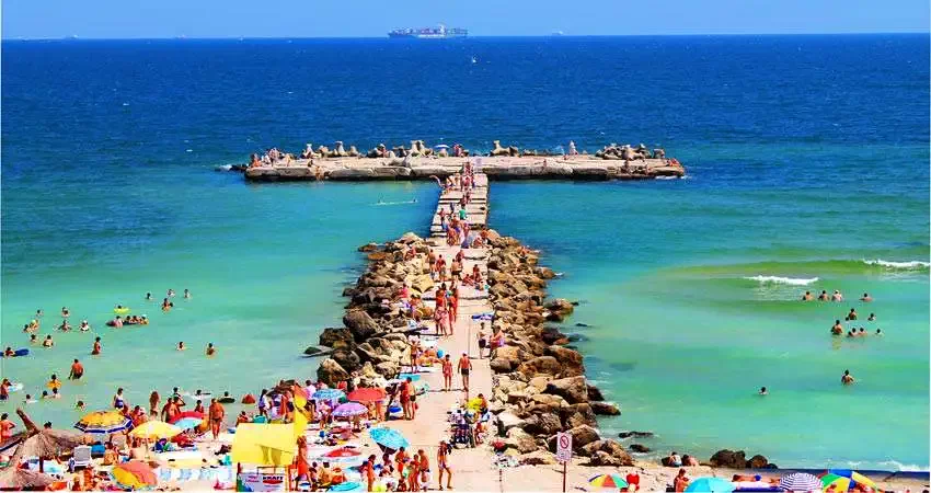 Eforie Nord Cazare | Camping / Popas turistic (K1319-2) Imaginea poate fi supusă drepturilor de autor. Se recomandă contactarea titularului drepturilor.