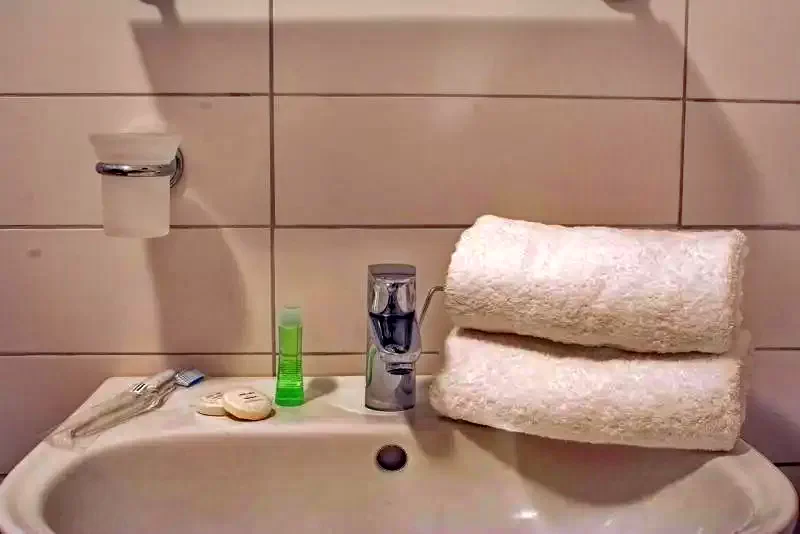 Eforie Nord Cazare | Camping / Popas turistic (K1319-16) Imaginea poate fi supusă drepturilor de autor. Se recomandă contactarea titularului drepturilor.