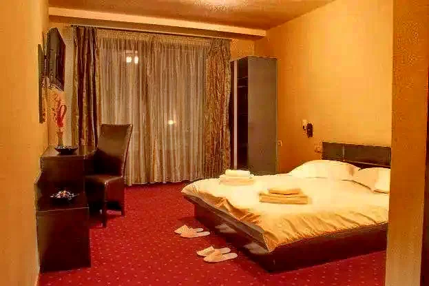 Eforie Nord Cazare | Camping / Popas turistic (K1319-17) Imaginea poate fi supusă drepturilor de autor. Se recomandă contactarea titularului drepturilor.