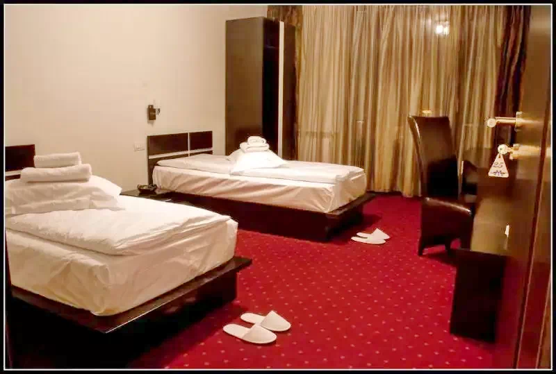 Eforie Nord Cazare | Camping / Popas turistic (K1319-23) Imaginea poate fi supusă drepturilor de autor. Se recomandă contactarea titularului drepturilor.