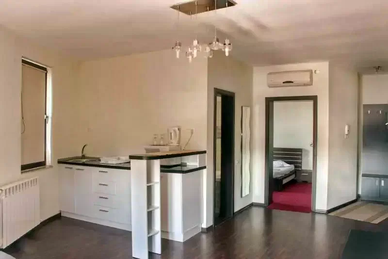  Szállás | Villa (K1319-27) A kép szerzői jogvédelem alatt állhat. Javasolt a kapcsolatfelvétel a jog tulajdonossal.