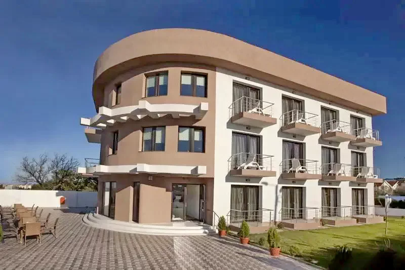 Eforie Nord Cazare | Camping / Popas turistic (K1319-39) Imaginea poate fi supusă drepturilor de autor. Se recomandă contactarea titularului drepturilor.