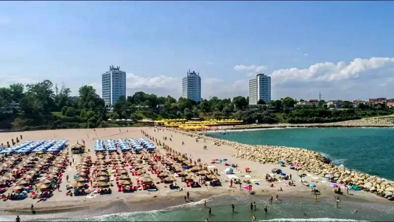 Eforie Nord Cazare | Camping / Popas turistic (K1319-42) Imaginea poate fi supusă drepturilor de autor. Se recomandă contactarea titularului drepturilor.