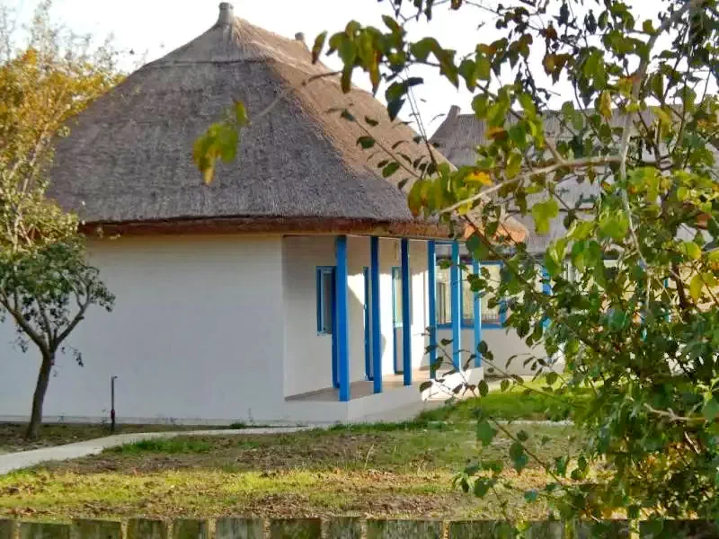 Crișan Cazare | Motel (K1321-23) Imaginea poate fi supusă drepturilor de autor. Se recomandă contactarea titularului drepturilor.