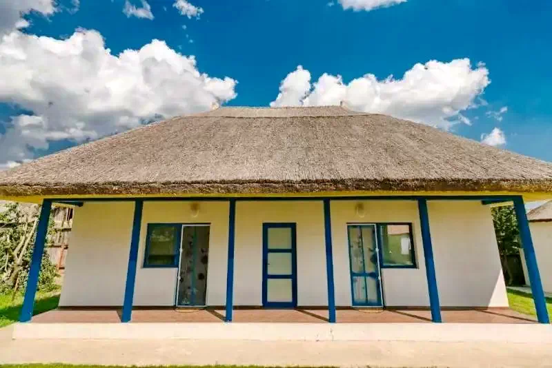 Crișan Cazare | Motel (K1321-25) Imaginea poate fi supusă drepturilor de autor. Se recomandă contactarea titularului drepturilor.