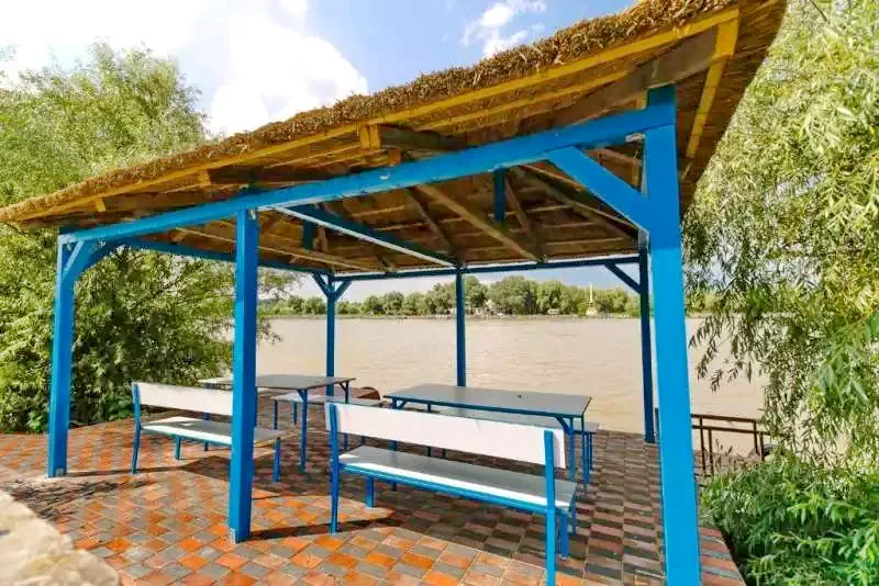 Crișan Cazare | Motel (K1321-30) Imaginea poate fi supusă drepturilor de autor. Se recomandă contactarea titularului drepturilor.