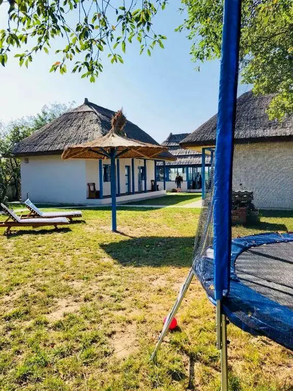 Crișan Cazare | Motel (K1321-33) Imaginea poate fi supusă drepturilor de autor. Se recomandă contactarea titularului drepturilor.