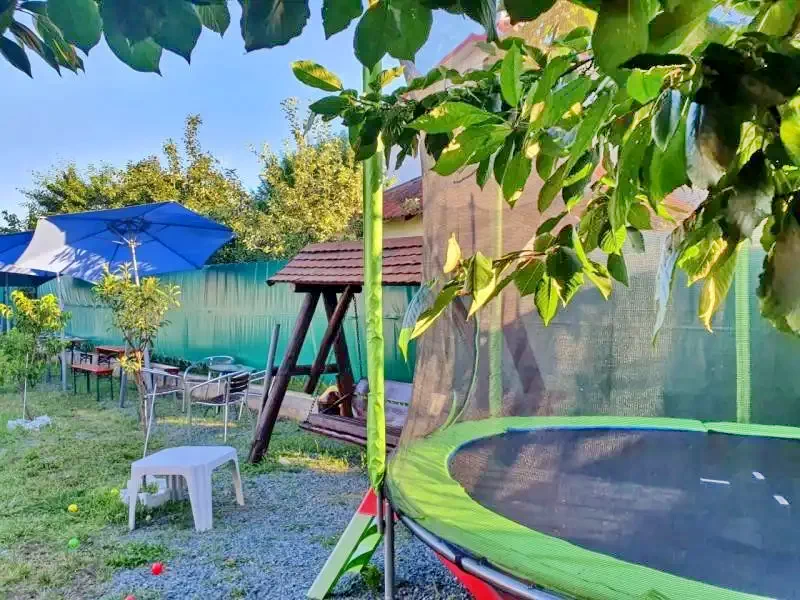 Costinești Cazare | Pensiune (K1337-8) Imaginea poate fi supusă drepturilor de autor. Se recomandă contactarea titularului drepturilor.