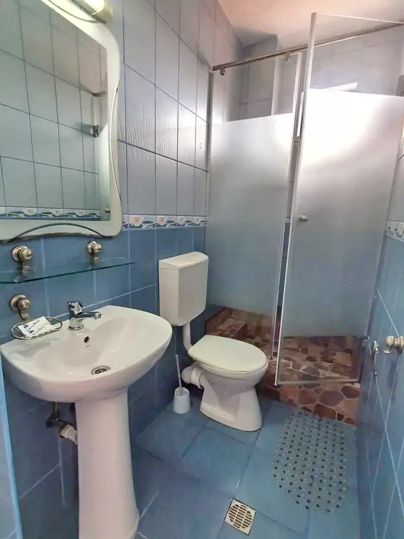 Costinești Cazare | Motel (K1337-17) Imaginea poate fi supusă drepturilor de autor. Se recomandă contactarea titularului drepturilor.