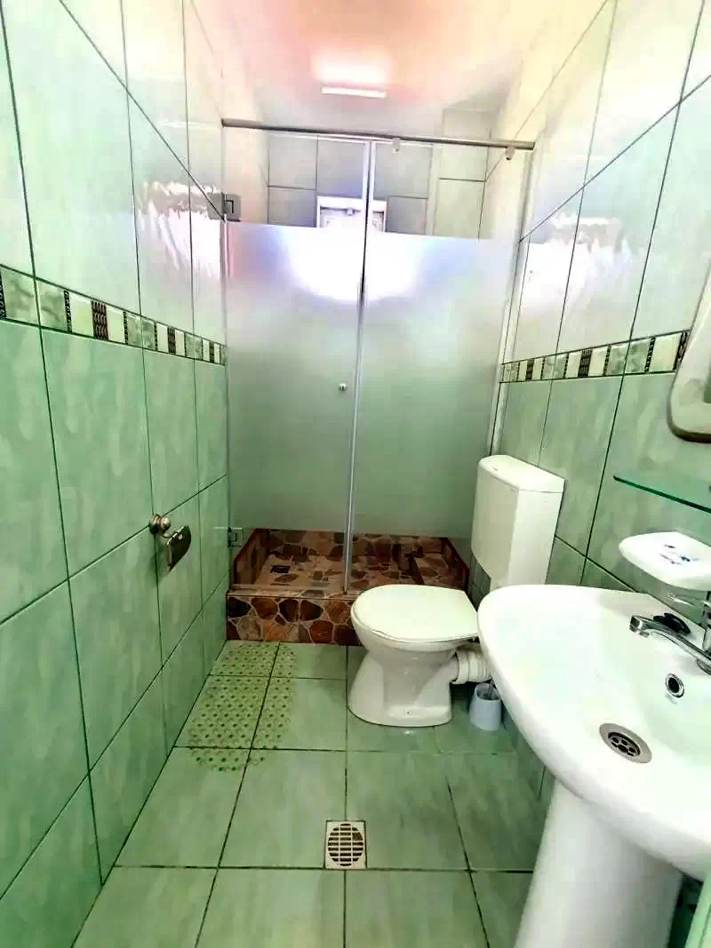 Costinești Cazare | Motel (K1337-23) Imaginea poate fi supusă drepturilor de autor. Se recomandă contactarea titularului drepturilor.