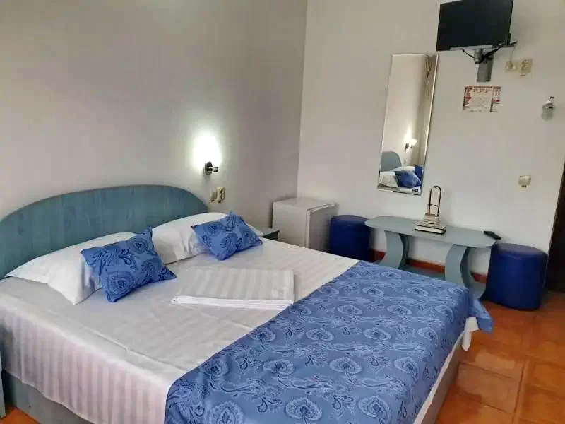 Costinești Cazare | Pensiune (K1337-35) Imaginea poate fi supusă drepturilor de autor. Se recomandă contactarea titularului drepturilor.