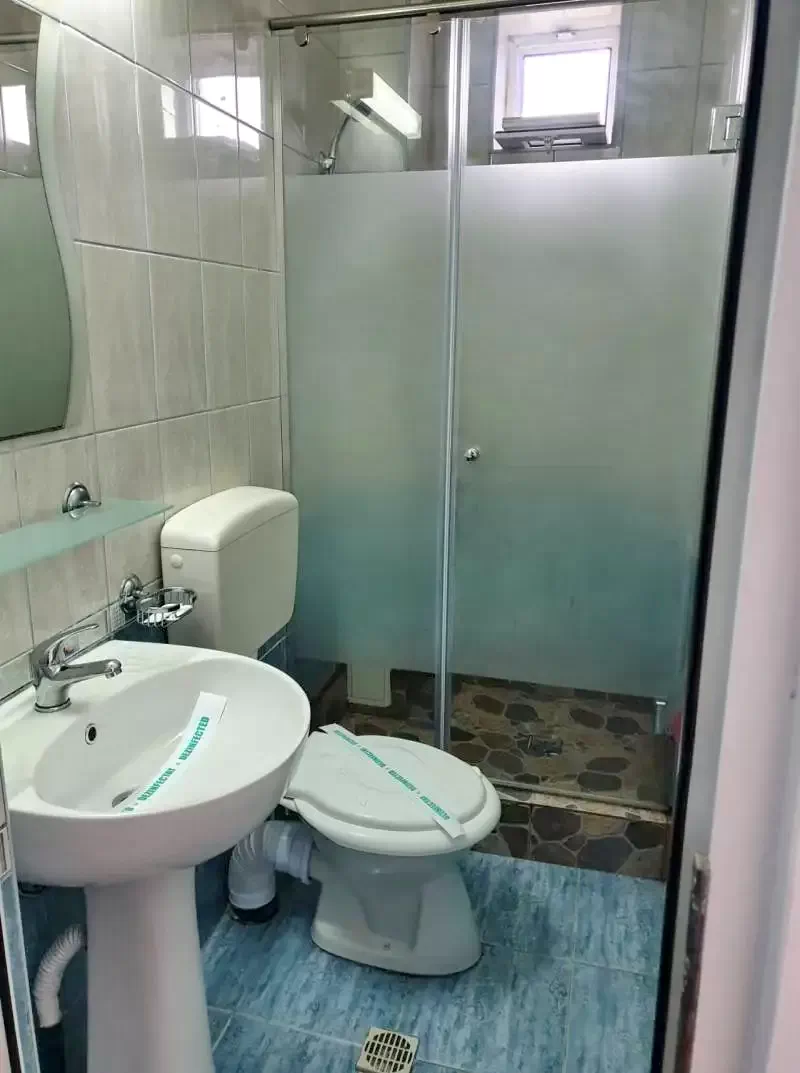  Szállás | Motel (K1337-36) A kép szerzői jogvédelem alatt állhat. Javasolt a kapcsolatfelvétel a jog tulajdonossal.