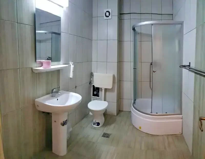  Szállás | Motel (K1339-13) A kép szerzői jogvédelem alatt állhat. Javasolt a kapcsolatfelvétel a jog tulajdonossal.