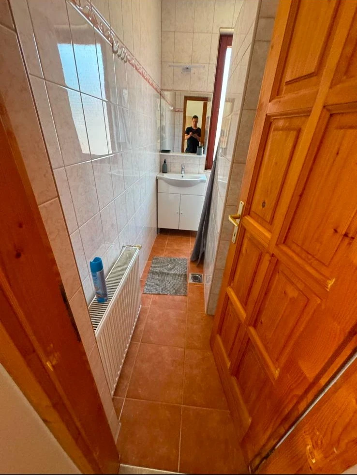  Cazare | Cabană (K0217-17) Imaginea poate fi supusă drepturilor de autor. Se recomandă contactarea titularului drepturilor.