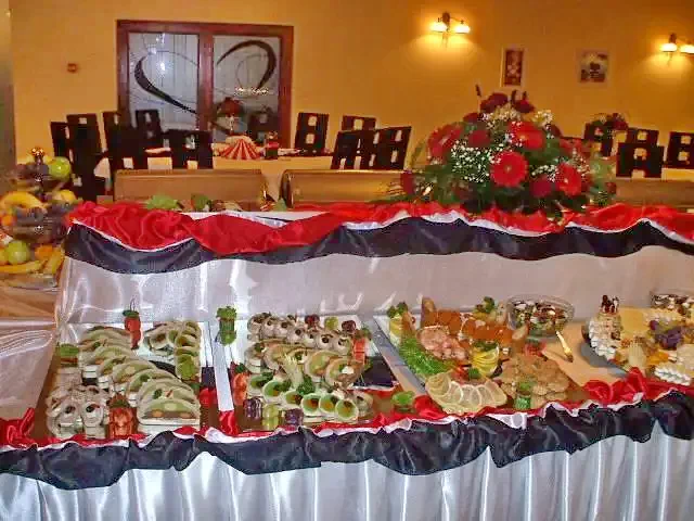 Satu Mare Cazare | Hotel*** (K1142-13) Imaginea poate fi supusă drepturilor de autor. Se recomandă contactarea titularului drepturilor.