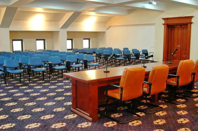 Satu Mare Cazare | Hotel*** (K1171-40) Imaginea poate fi supusă drepturilor de autor. Se recomandă contactarea titularului drepturilor.