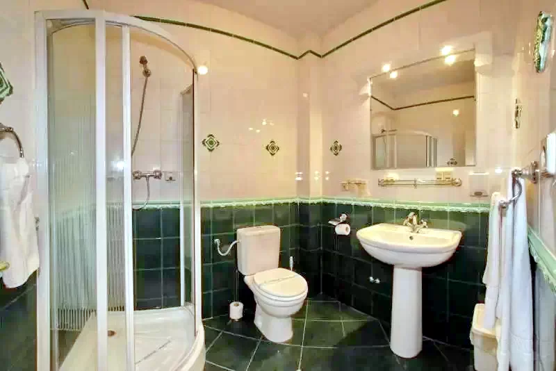 Satu Mare Cazare | Camping / Popas turistic (K1063-5) Imaginea poate fi supusă drepturilor de autor. Se recomandă contactarea titularului drepturilor.