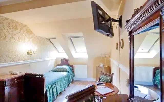 Szatmárnémeti Szállás | Villa (K1063-6) A kép szerzői jogvédelem alatt állhat. Javasolt a kapcsolatfelvétel a jog tulajdonossal.