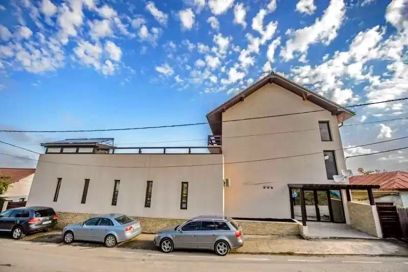  Szállás | Panzió (K1301-2) A kép szerzői jogvédelem alatt állhat. Javasolt a kapcsolatfelvétel a jog tulajdonossal.