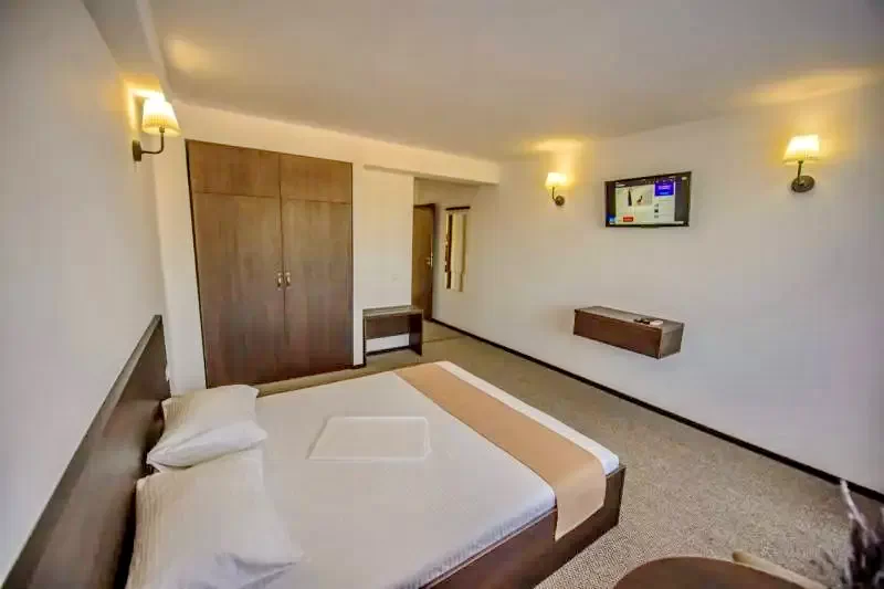 Băltenii de Sus Cazare | Motel (K1301-8) Imaginea poate fi supusă drepturilor de autor. Se recomandă contactarea titularului drepturilor.